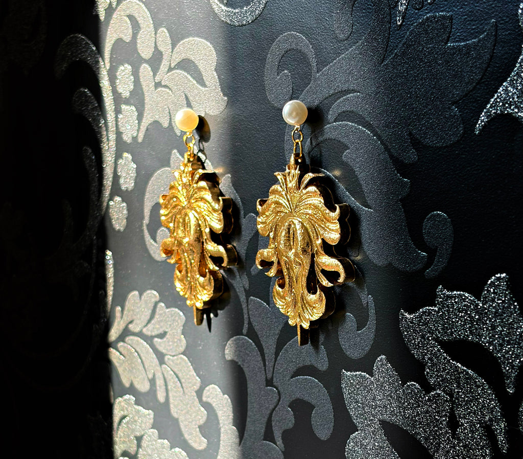 Luxurious golden handmade earrings