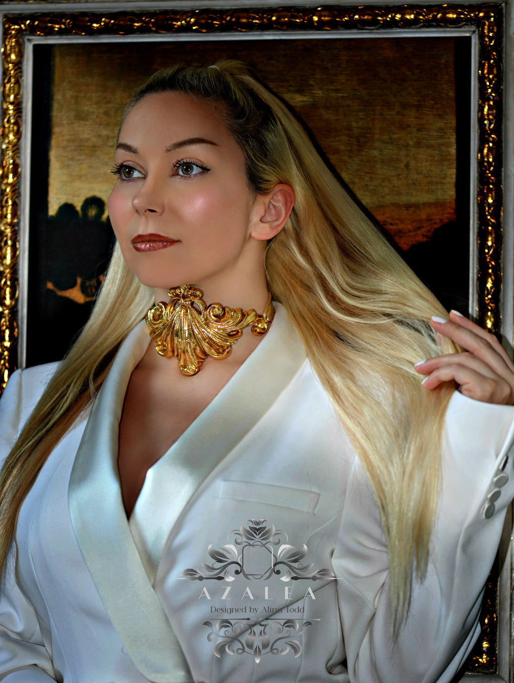 Elegant golden "Millefoglie" necklace