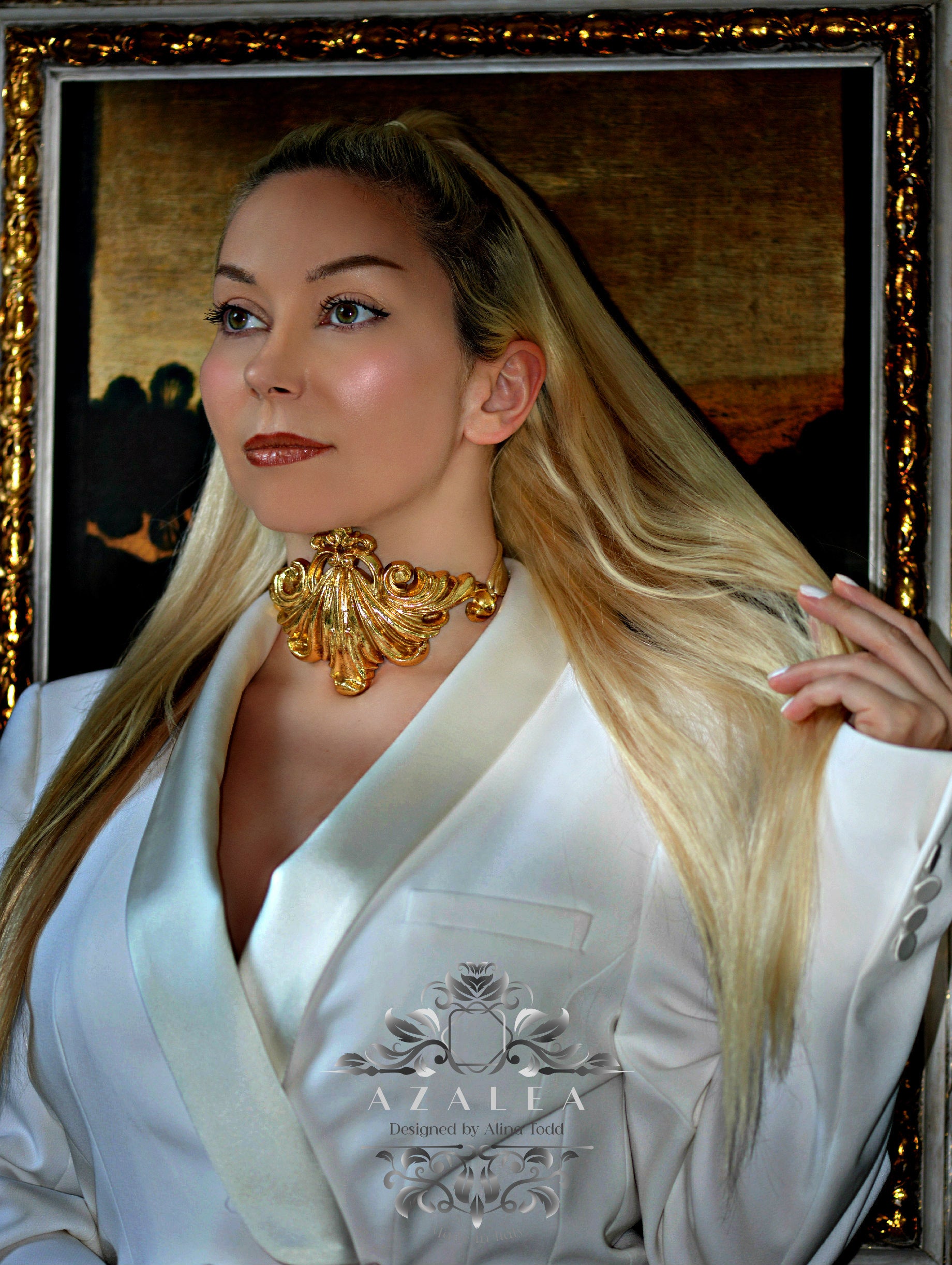 Elegant golden "Millefoglie" necklace