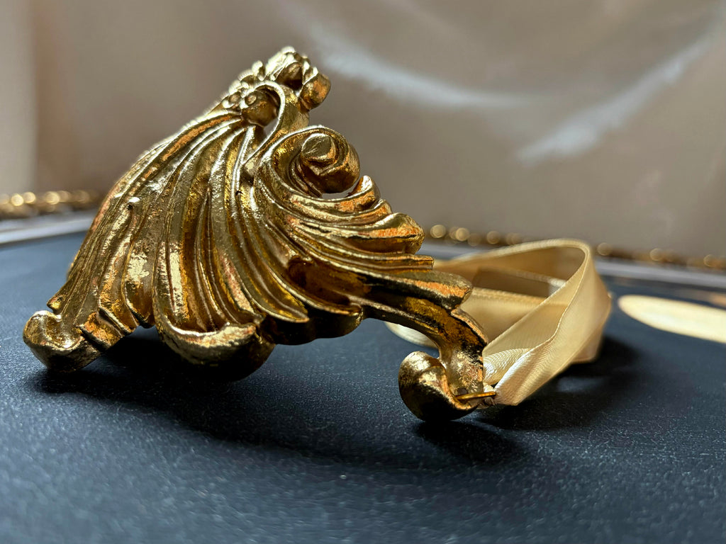 Elegant golden "Millefoglie" necklace