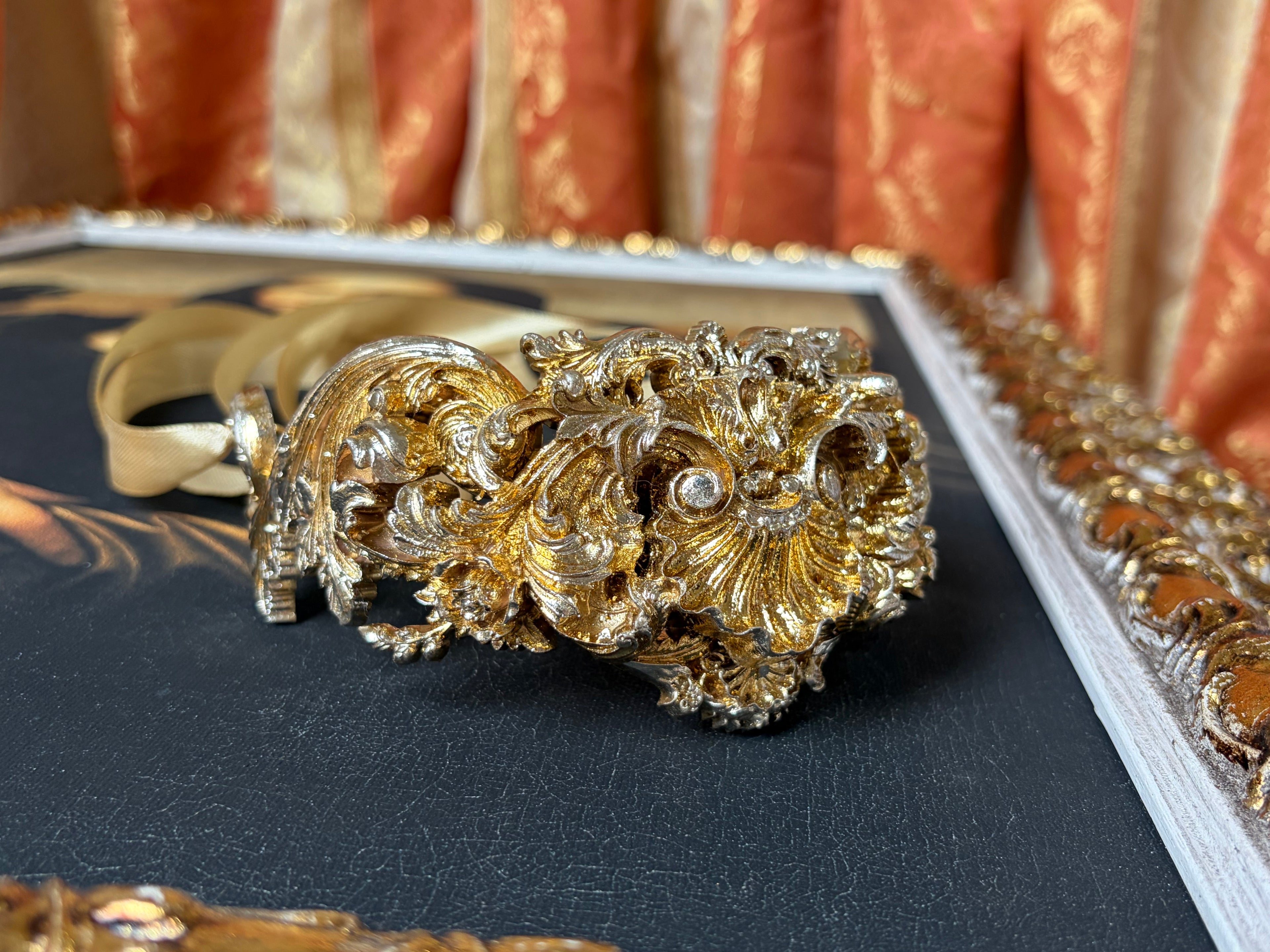 Luxurious  "gold&champagne" necklace